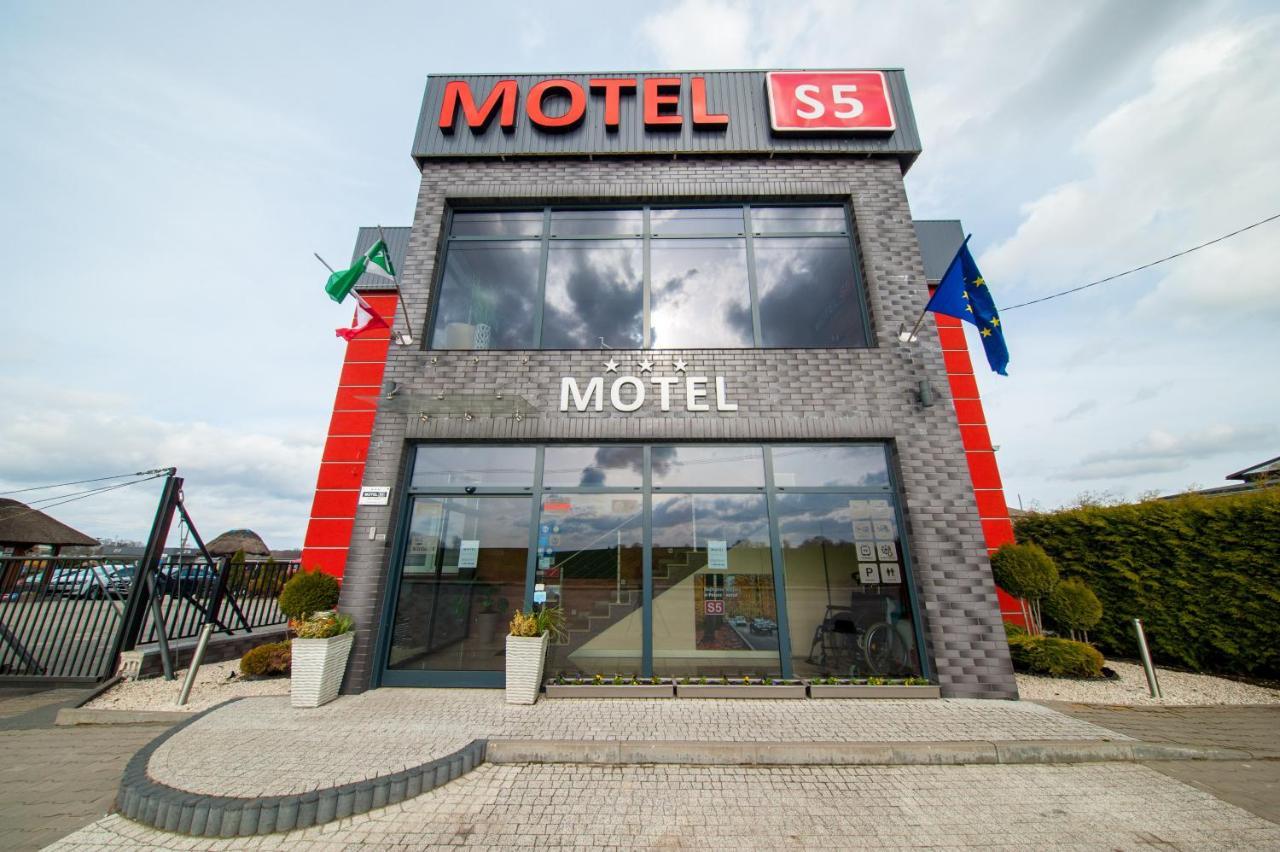 Motel S5 Zbrachlin Экстерьер фото